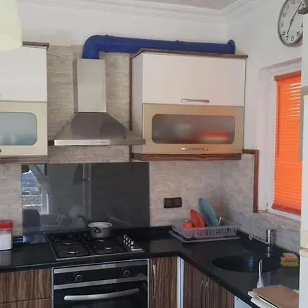 Beyaz Sahil Evleri